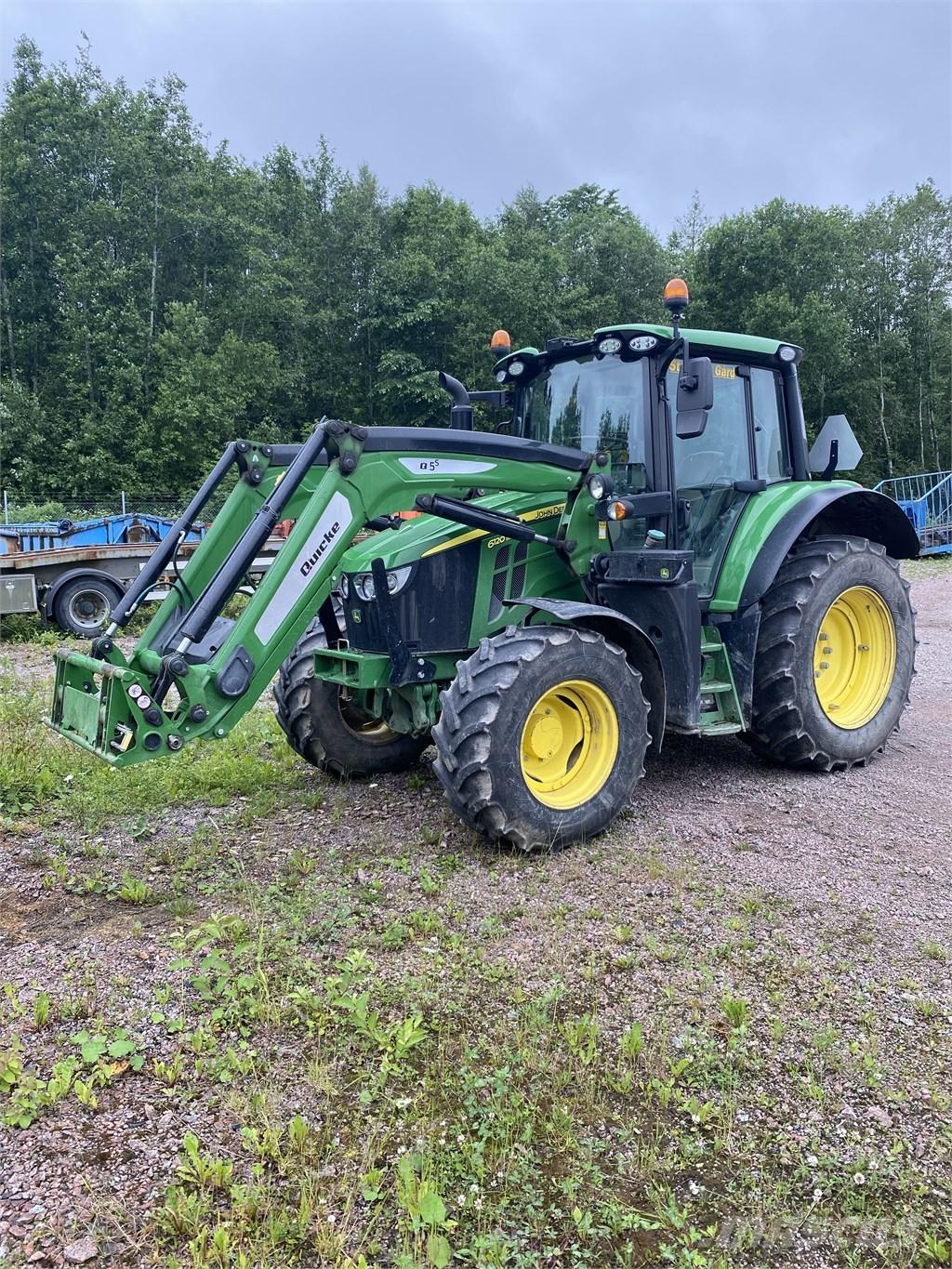 John Deere 6120 M Трактори