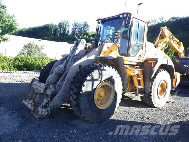 Volvo L 120 H Фронтальні навантажувачі