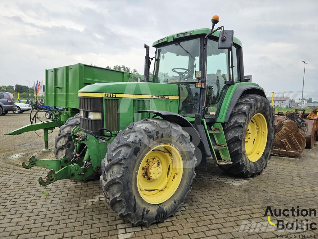 John Deere 6810 Трактори