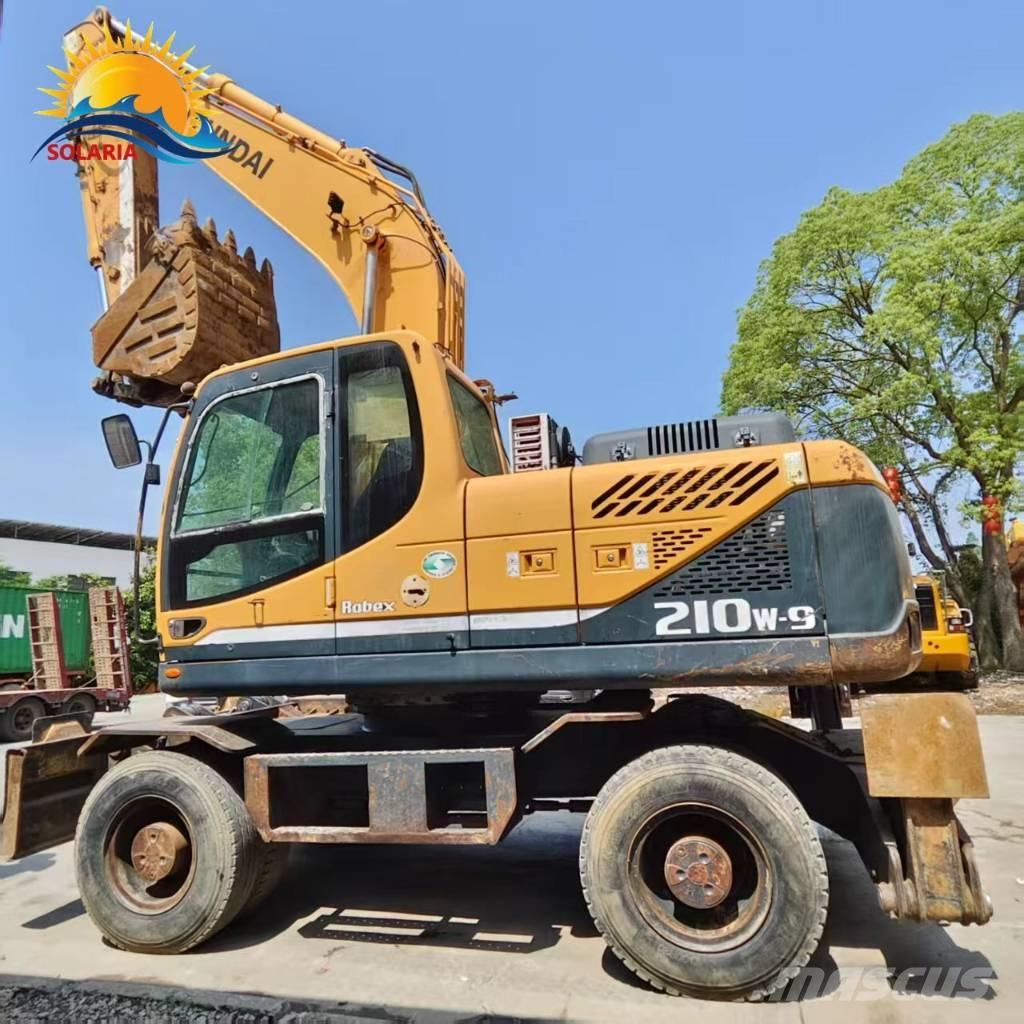 Hyundai r210w-9 Колісні екскаватори
