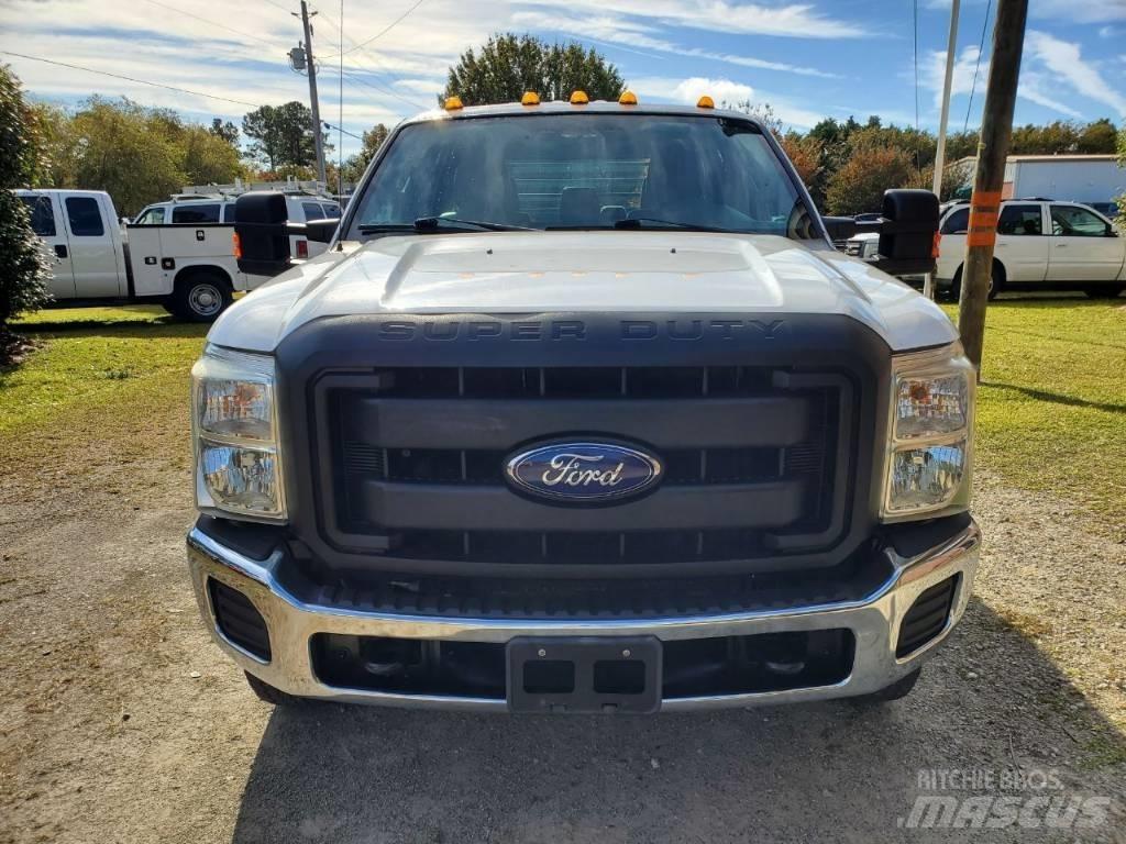 Ford F 350 XL SD Вантажівки-платформи/бокове розвантаження