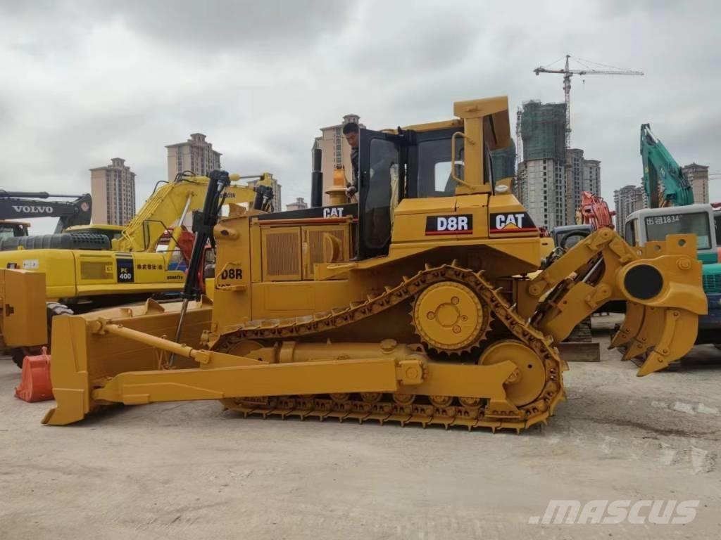 CAT D 8 R Гусеничні бульдозери