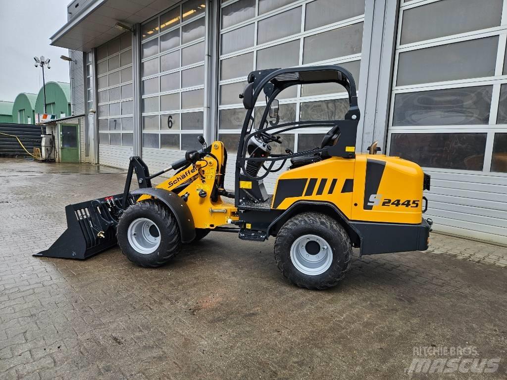 Schäffer 2445S Малі навантажувачі