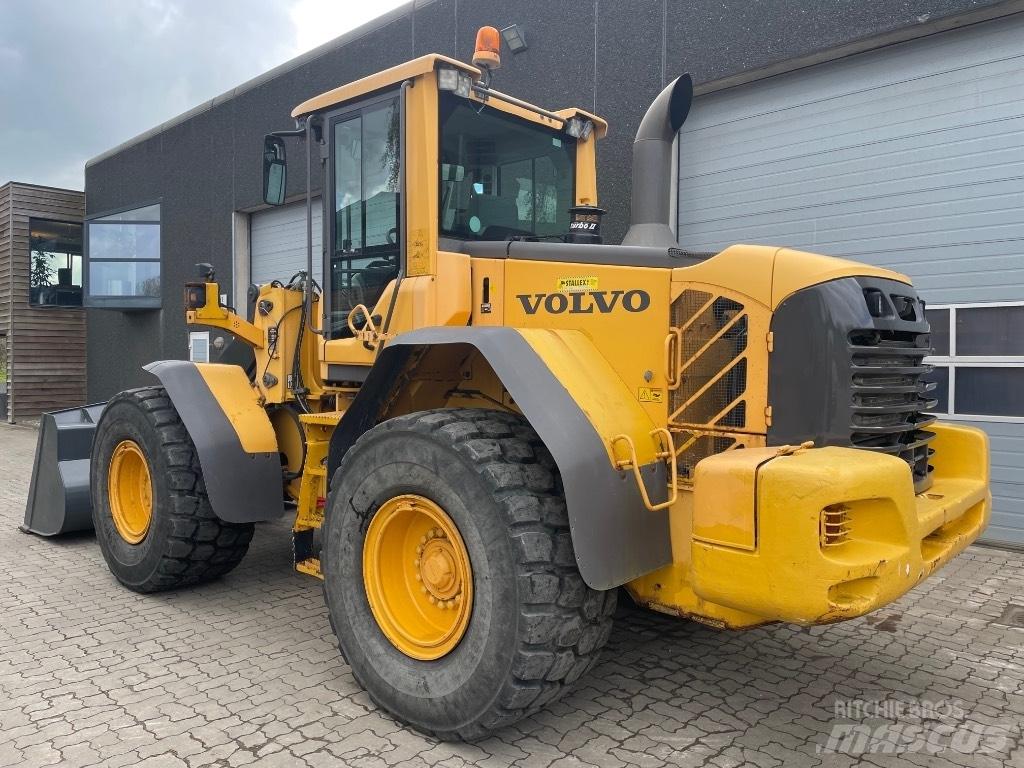 Volvo L90F Фронтальні навантажувачі