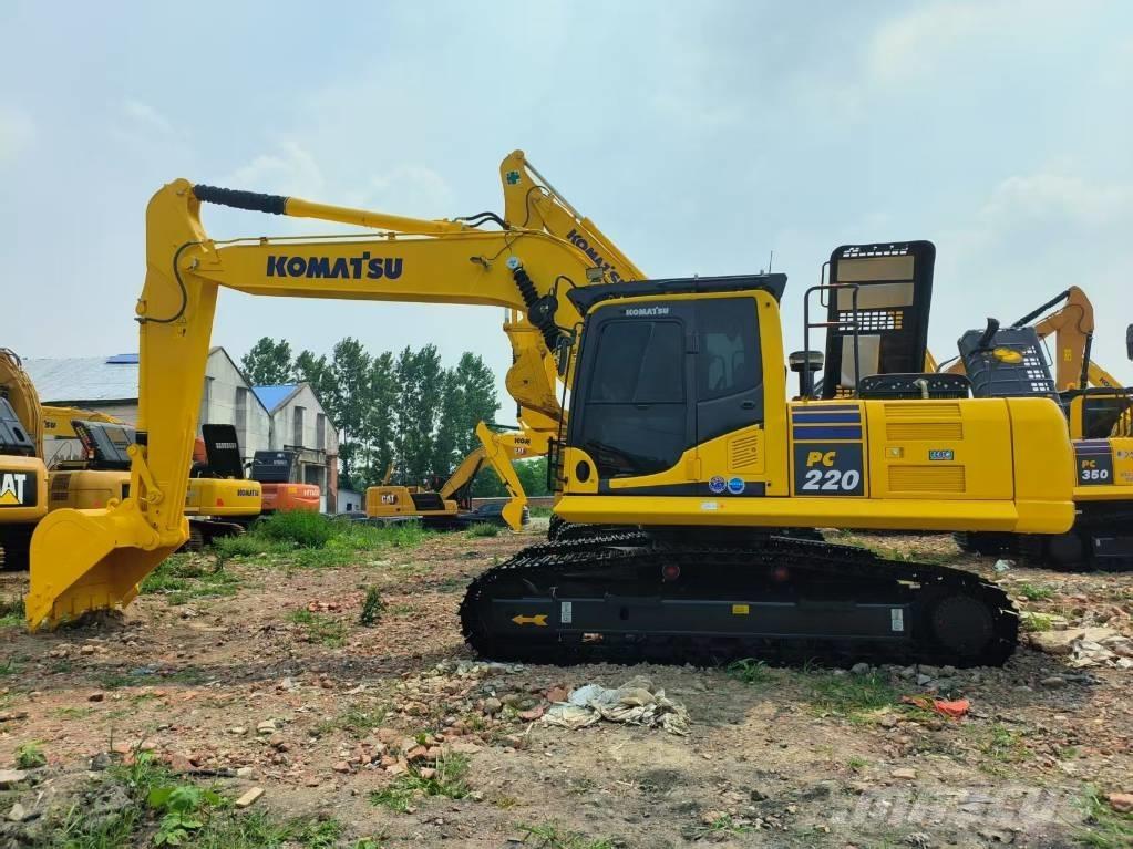 Komatsu PC 220-8 Гусеничні екскаватори