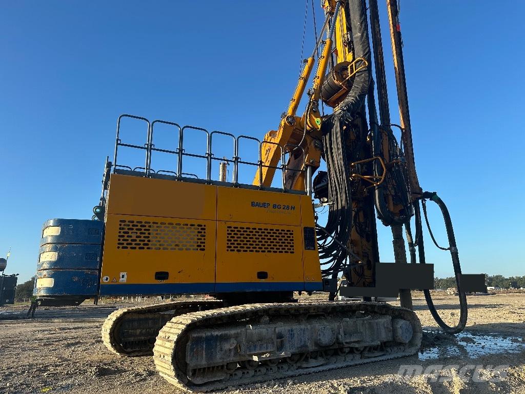 Bauer BG 28 H Стаціонарні бурові установки