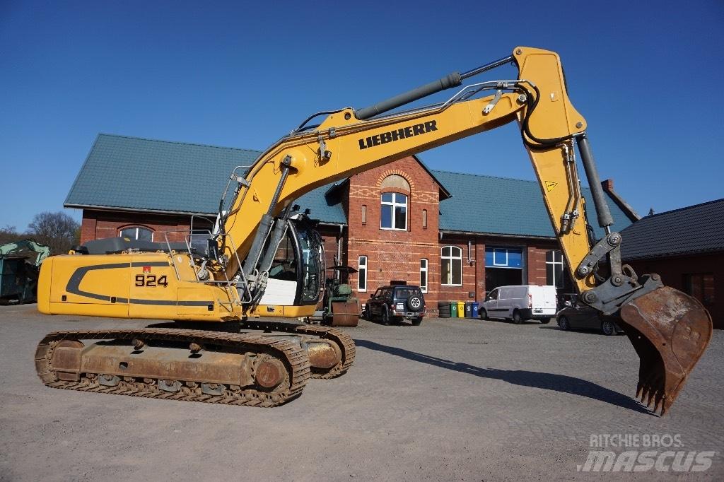 Liebherr R 924 LC Гусеничні екскаватори