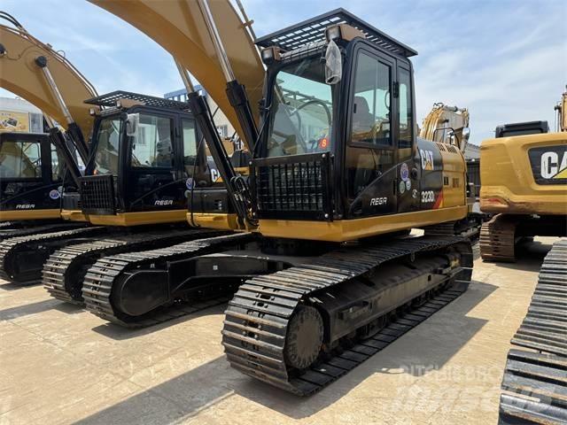 CAT 323 D L Гусеничні екскаватори