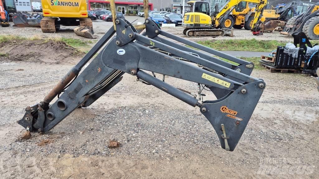 Hauer POM-C 150 Фронтальні навантажувачі та екскаватори