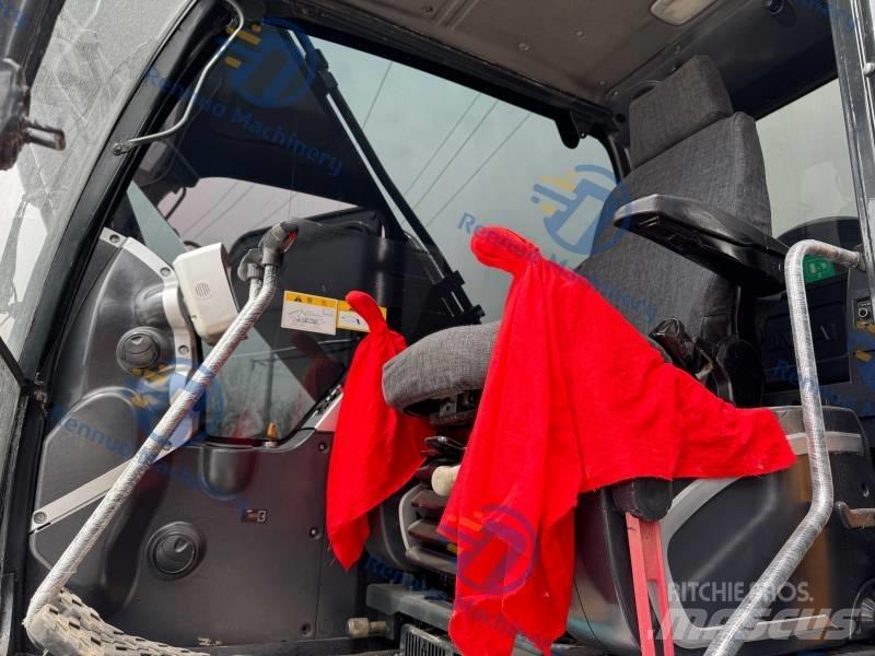 Hyundai R220LC-9S Гусеничні екскаватори
