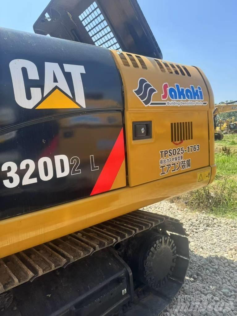 CAT 320d2 Гусеничні екскаватори