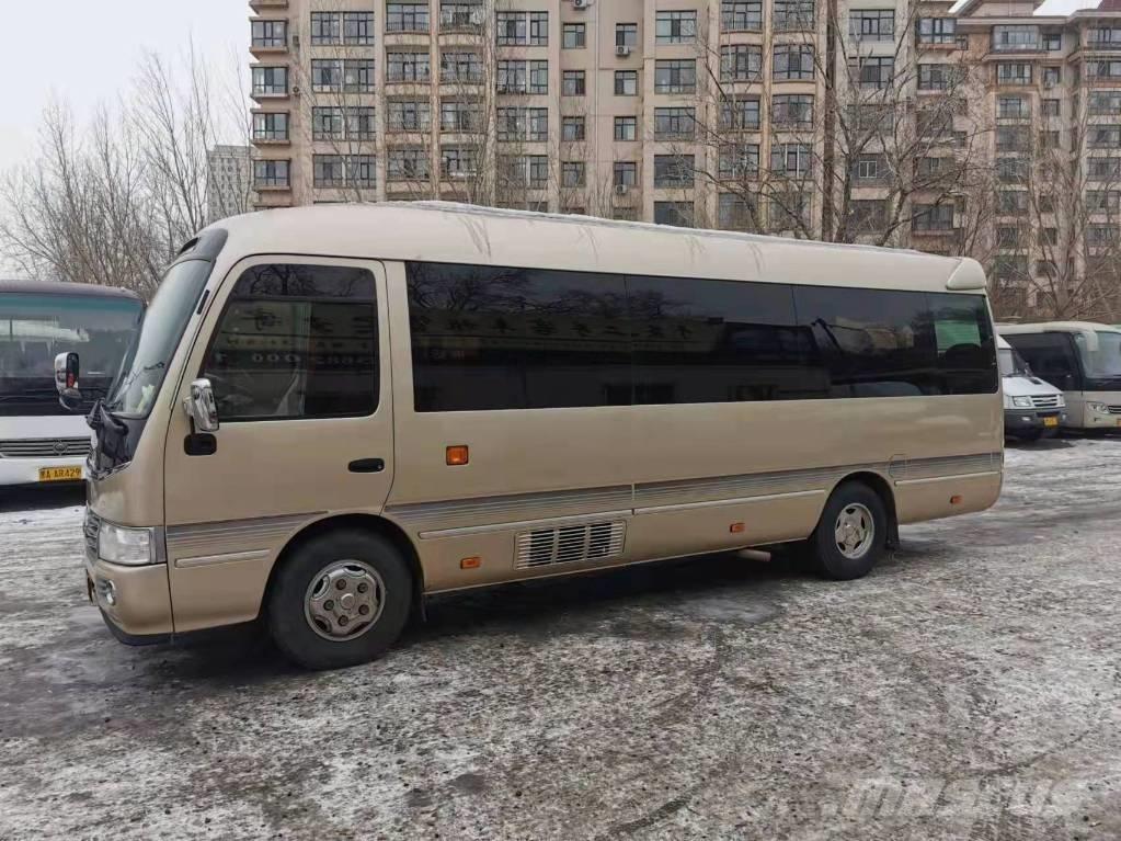 Toyota Coaster Bus Мікроавтобуси