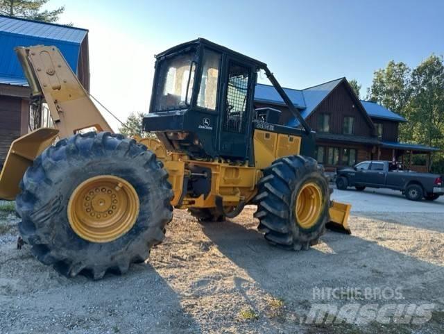 John Deere 540 G III Трельовочні трактора