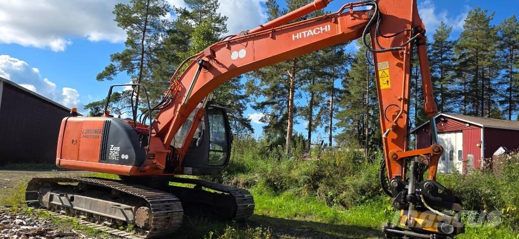 Hitachi ZX 225 USR Гусеничні екскаватори