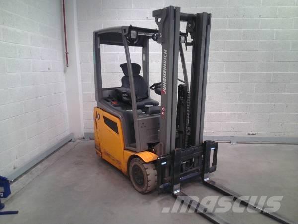 Jungheinrich EFG 215 Електронавантажувачі