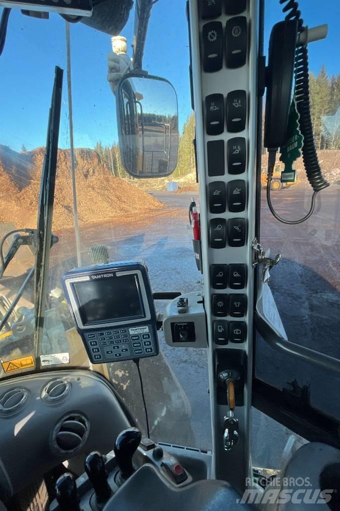 Volvo L 180 G Фронтальні навантажувачі