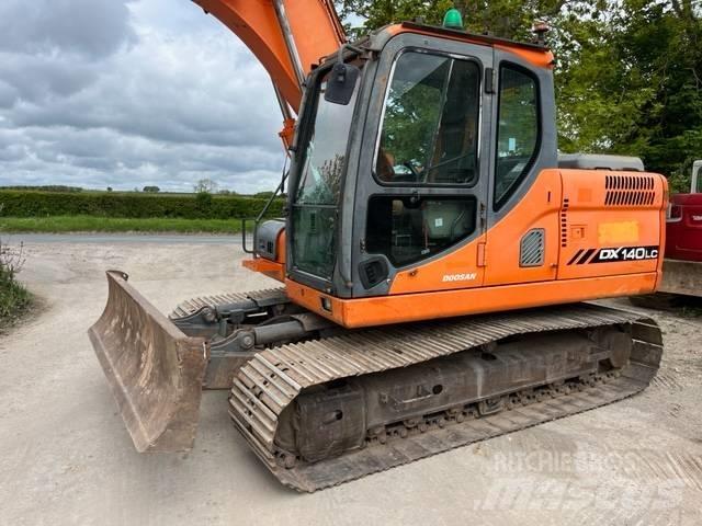 Doosan DX 140 LC Гусеничні екскаватори