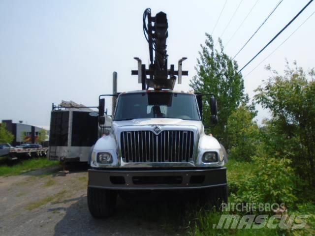 International 7500 Вантажівки / спеціальні
