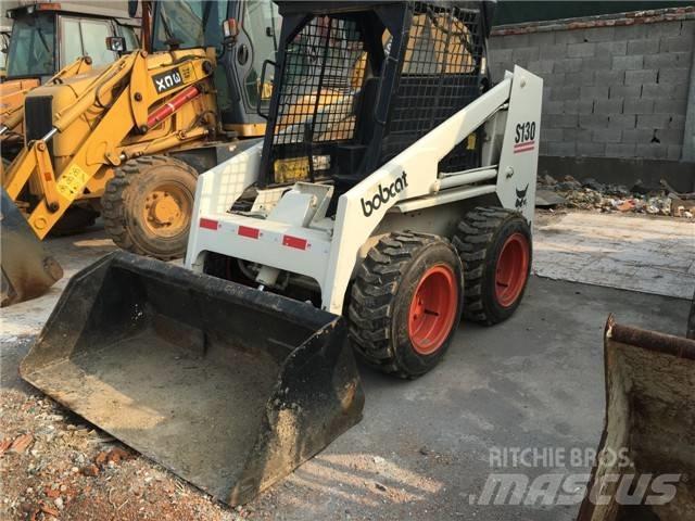 Bobcat S 130 Міні-навантажувачі