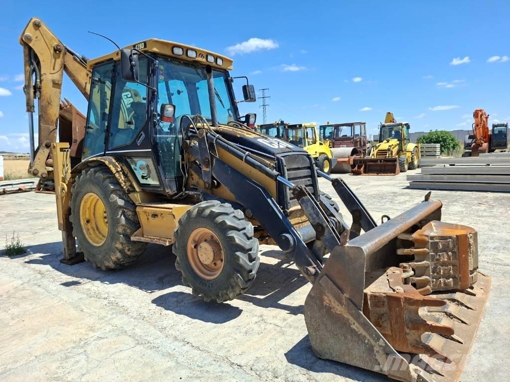 CAT 428 D Екскаватори-навантажувачі