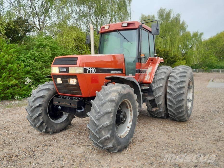Case IH Magnum 7110 Трактори