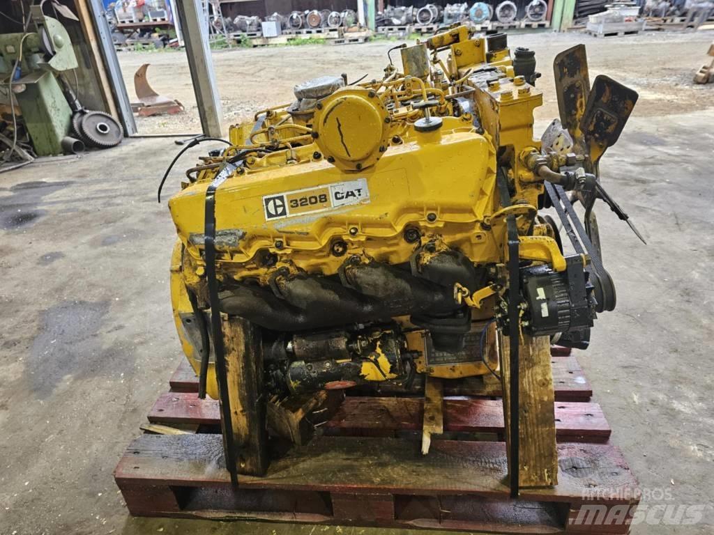 CAT 3208 Двигуни