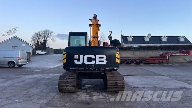 JCB JS 130 Гусеничні екскаватори