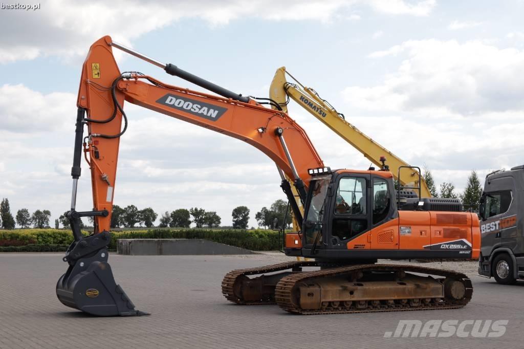 Doosan DX255LC-7 Гусеничні екскаватори