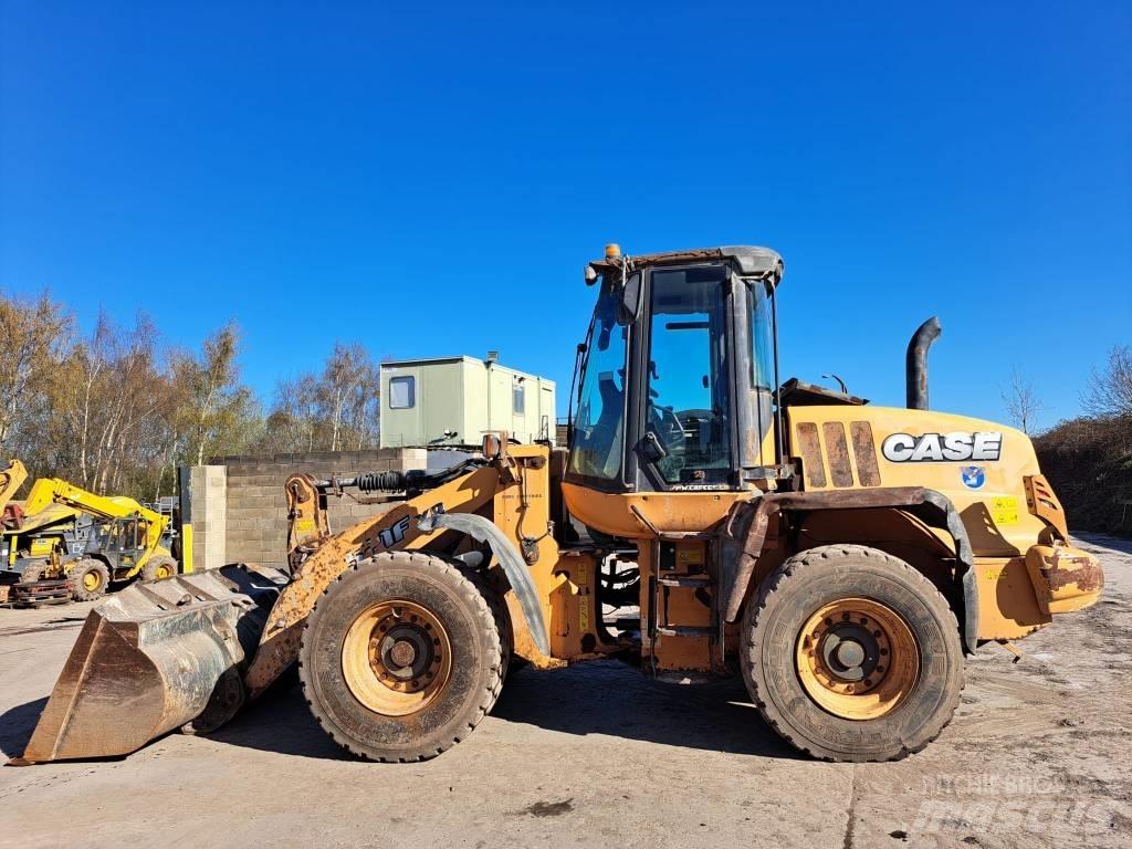 CASE 521 F XR Фронтальні навантажувачі