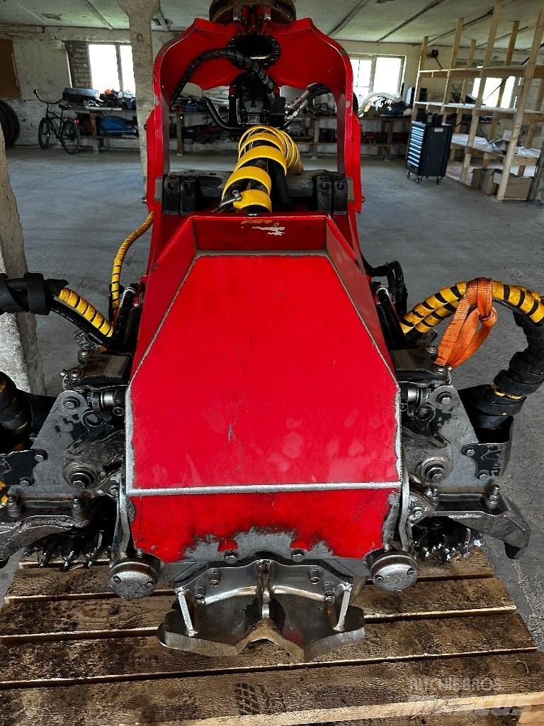 Komatsu C144 Валочні головки