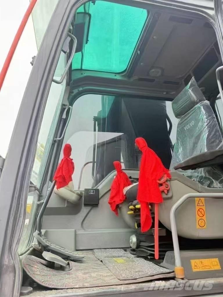 Volvo 290 Гусеничні екскаватори