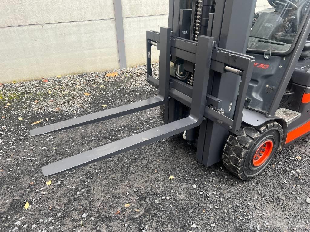Linde E30L-01 Електронавантажувачі