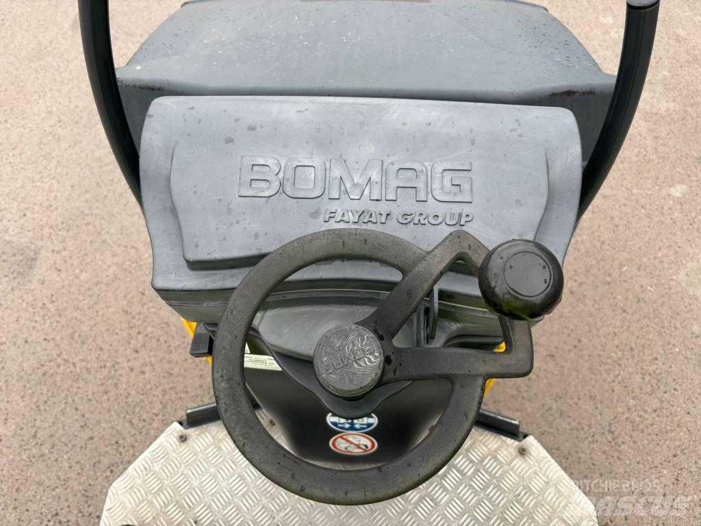 Bomag BW120AD-5 Котки тротуарні