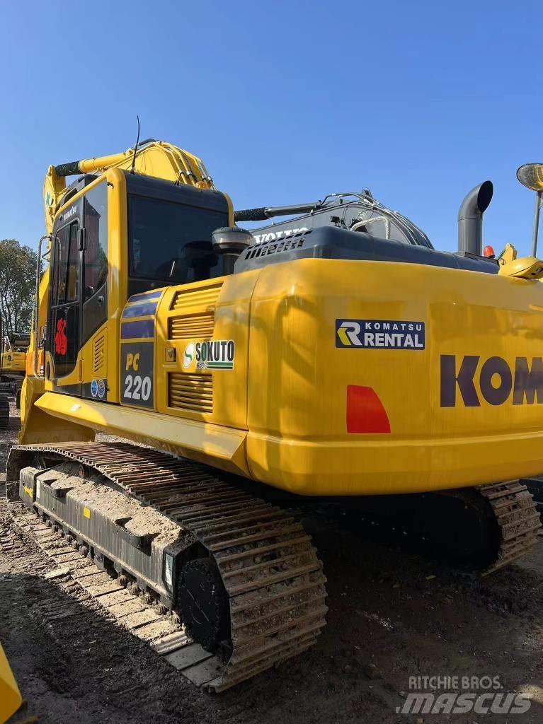 Komatsu PC 220 Гусеничні екскаватори