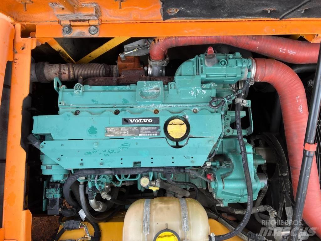 Volvo EW 140 Колісні екскаватори
