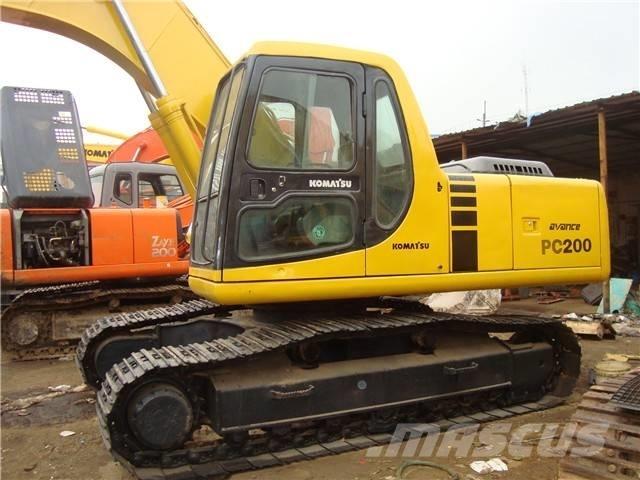 Komatsu PC 200 Гусеничні екскаватори