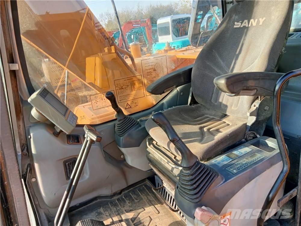 Sany SY135C Гусеничні екскаватори