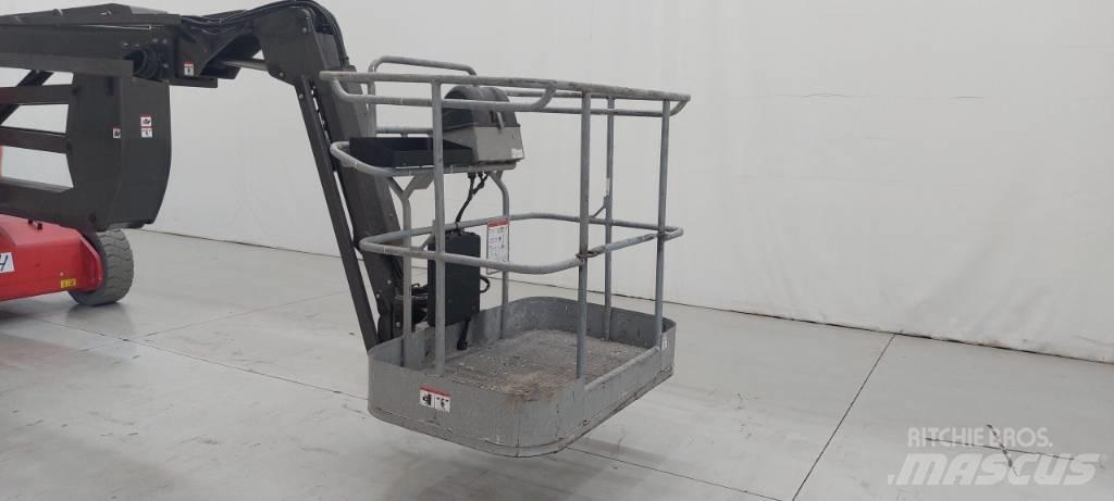 Manitou 170 AETJL Колінчаті підйомники