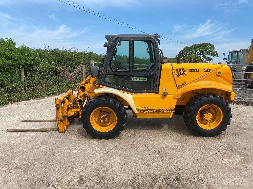 JCB 520-50 Телескопічні навантажувачі