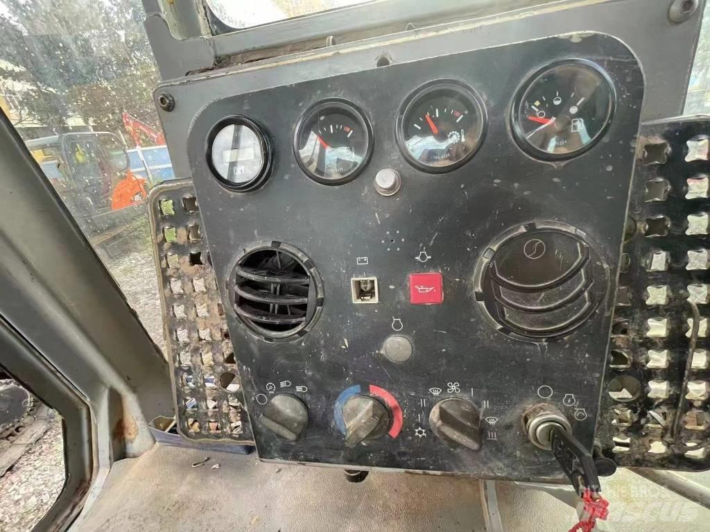 CAT D 6 G Гусеничні бульдозери