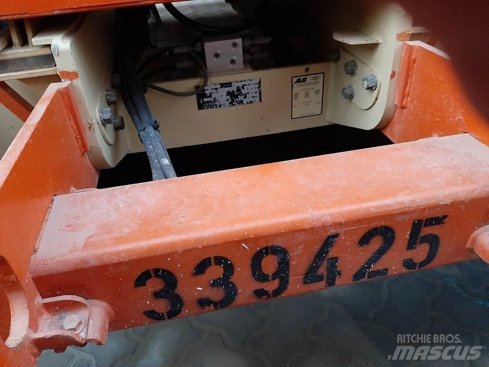 JLG 3394RT Підйомники-ножиці