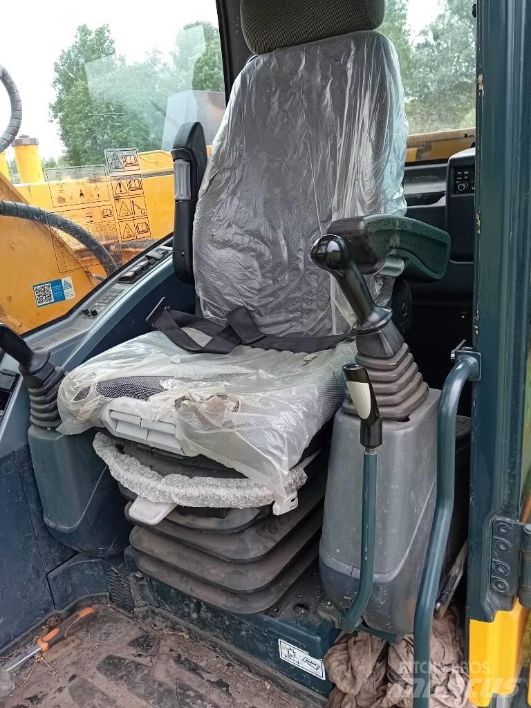 Hyundai R145LCR-9A Гусеничні екскаватори