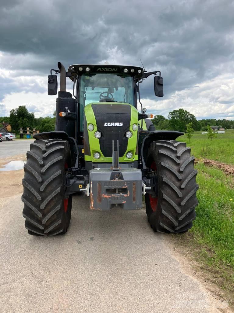 CLAAS Axion 920 Трактори