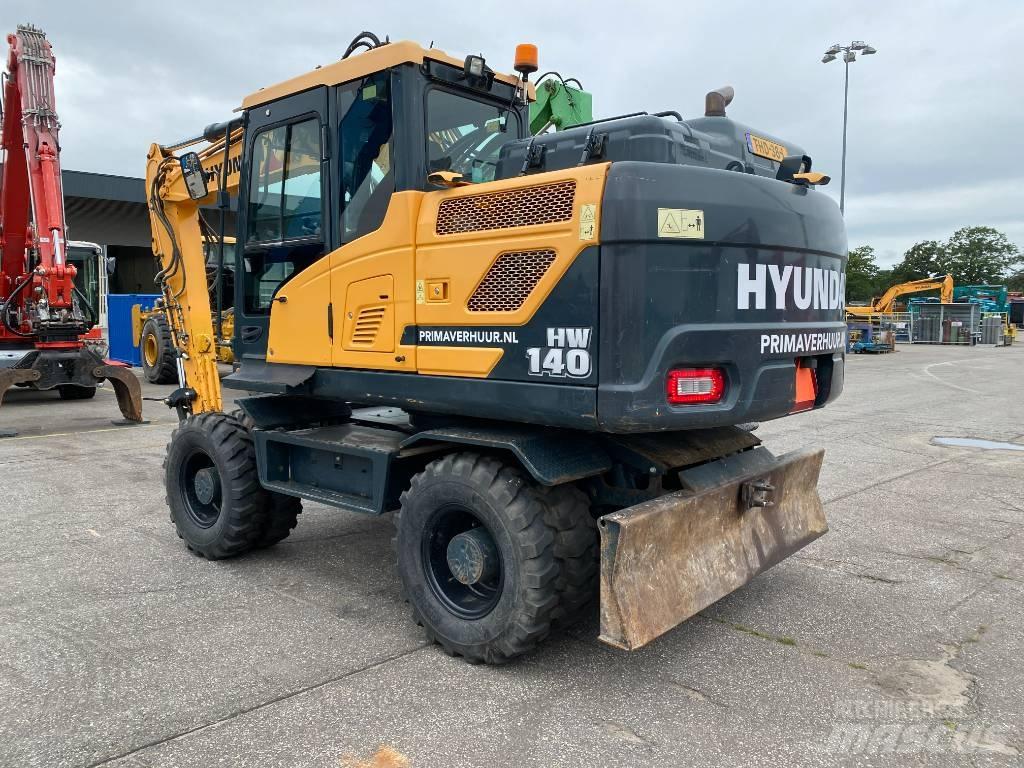 Hyundai HW140 Колісні екскаватори