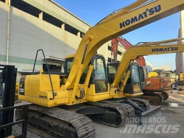 Komatsu PC130 Гусеничні екскаватори