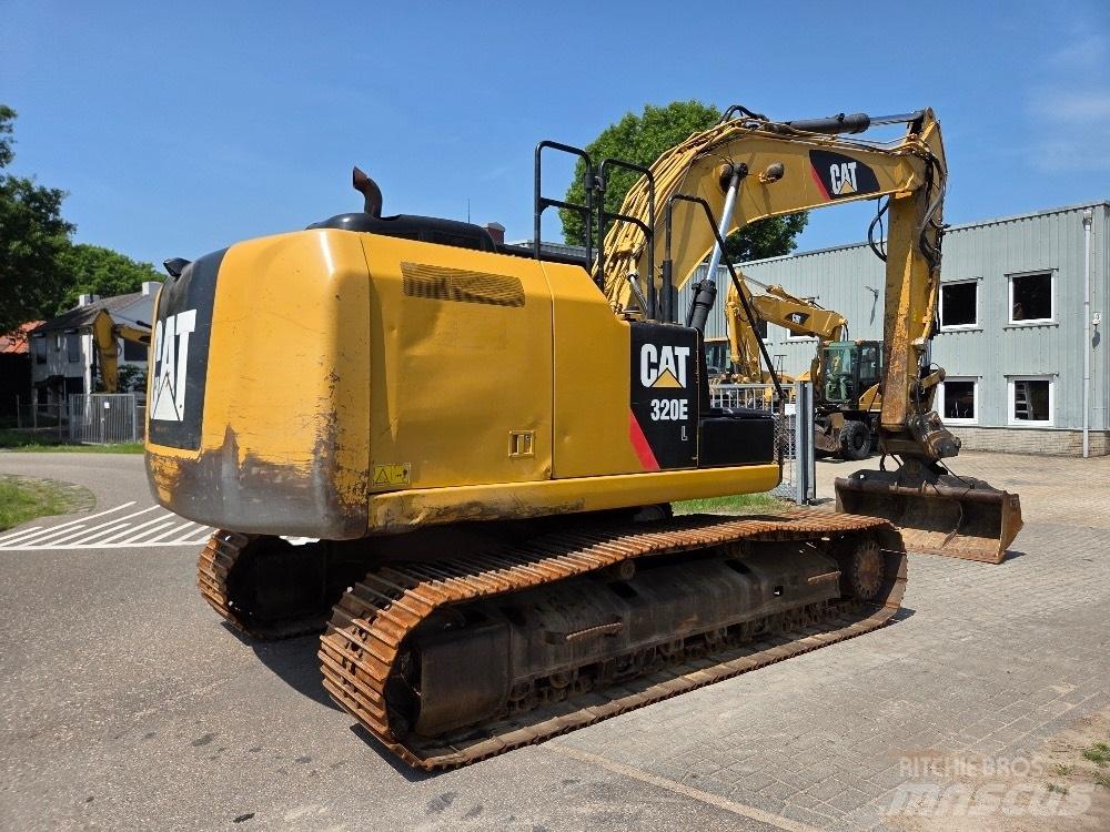 CAT 320EL Гусеничні екскаватори