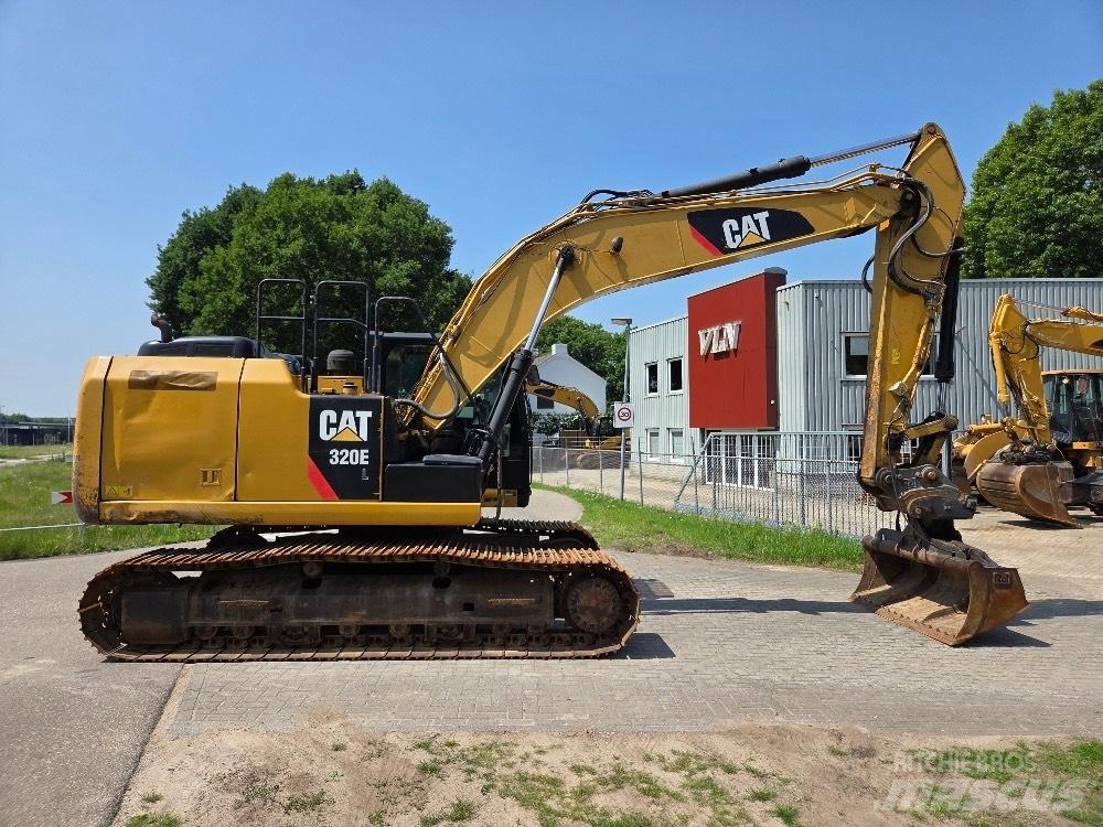 CAT 320EL Гусеничні екскаватори
