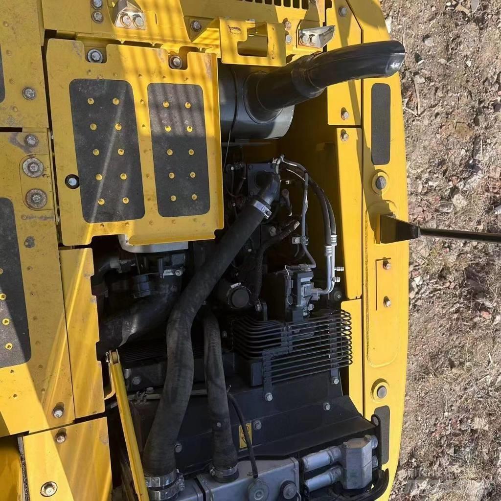 Komatsu PC110-8 Гусеничні екскаватори