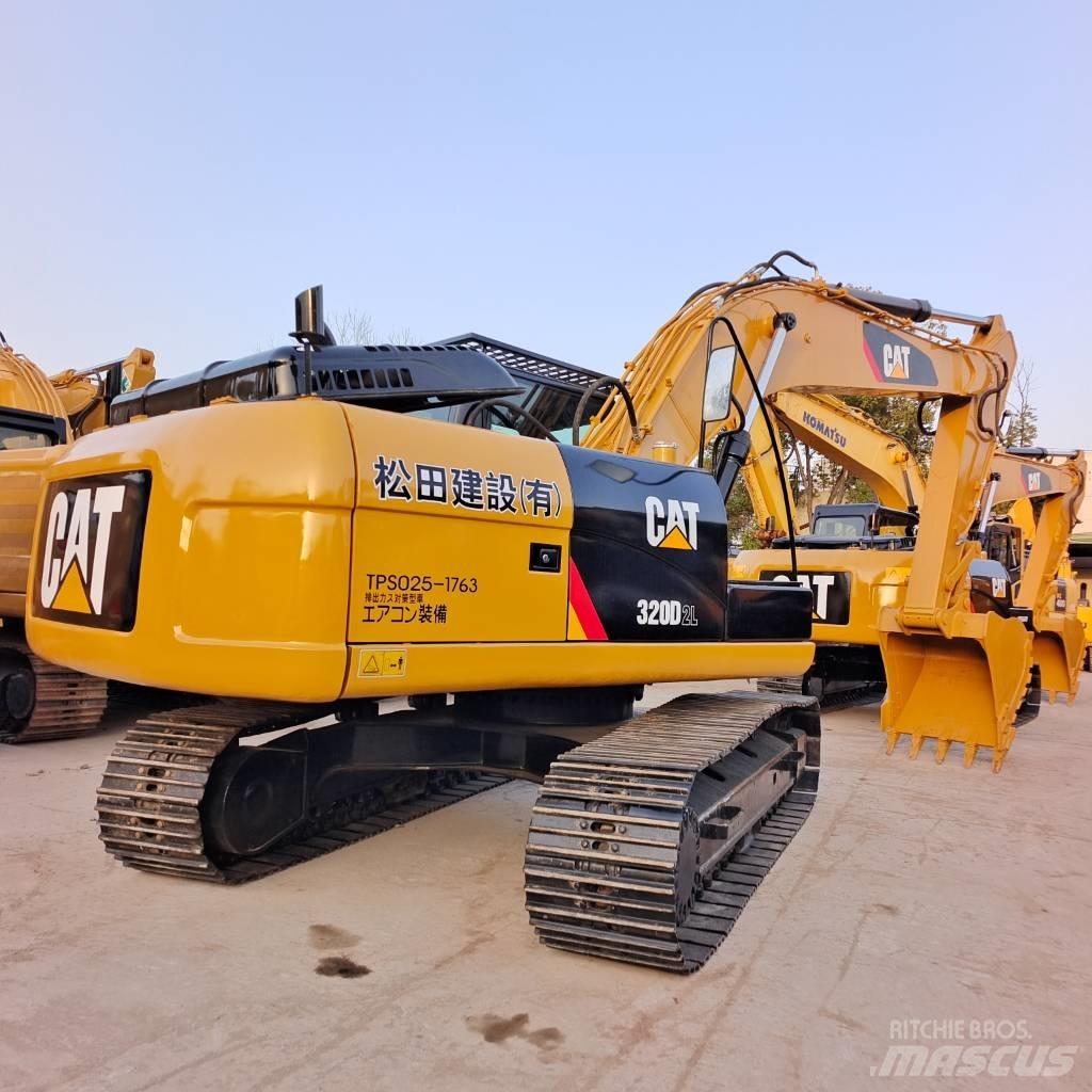 CAT 320DL Гусеничні екскаватори