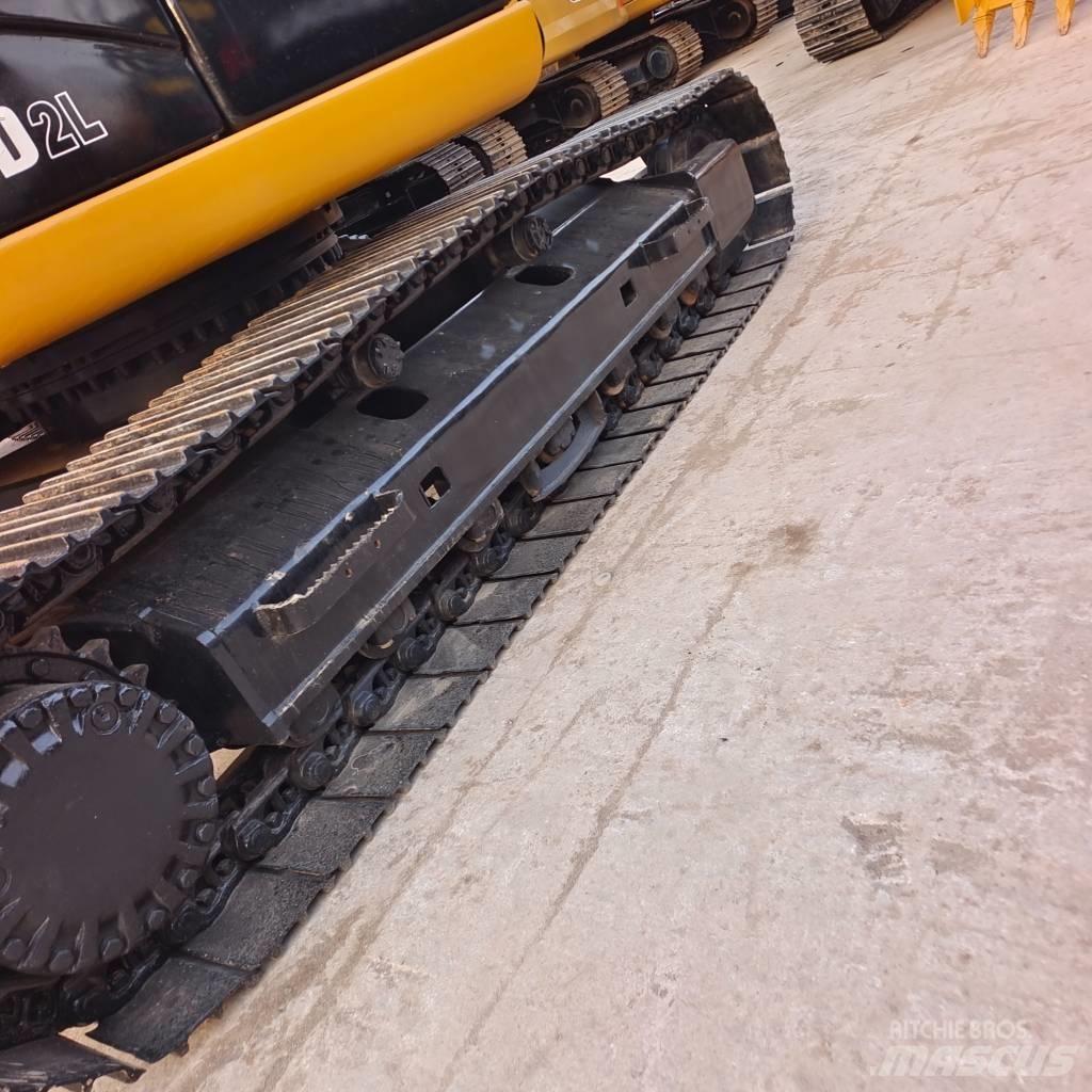 CAT 320DL Гусеничні екскаватори
